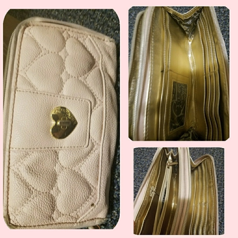 NOW TIL 10/31 8AM $4 ONLY Betsy Johnson Wallet